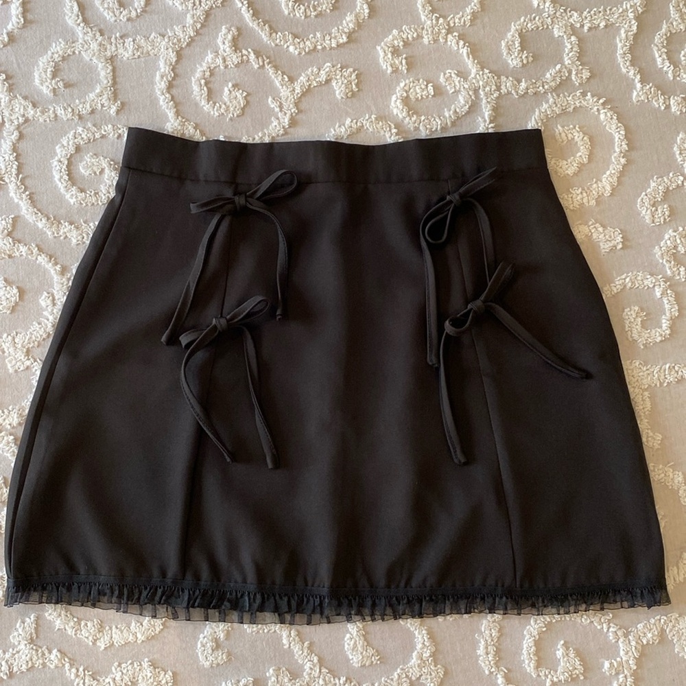 SHEIN | black, mini skirt tu | lace ruffled bottom, bows, A line skirt | size M